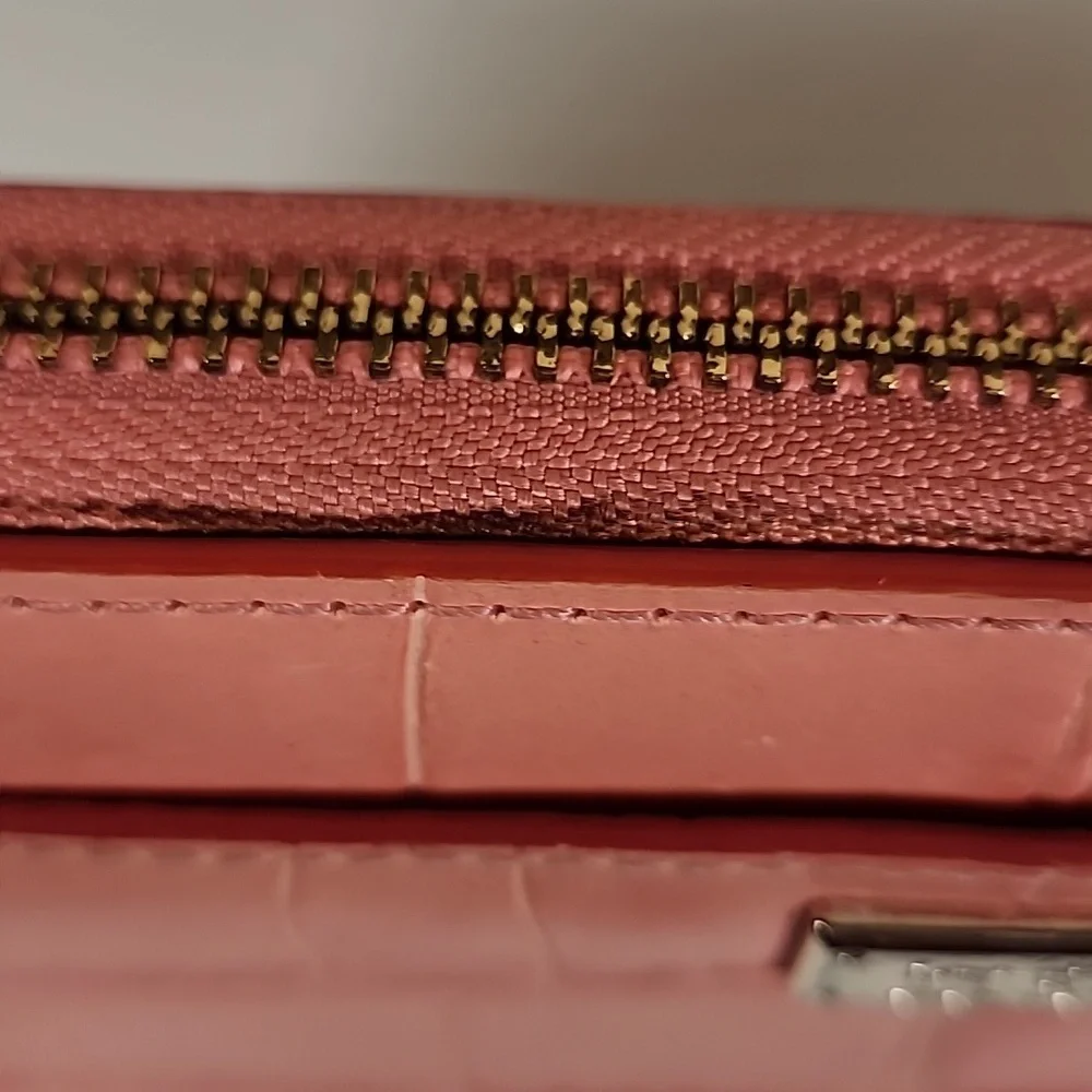Coach Madison Long Zippy Wallet